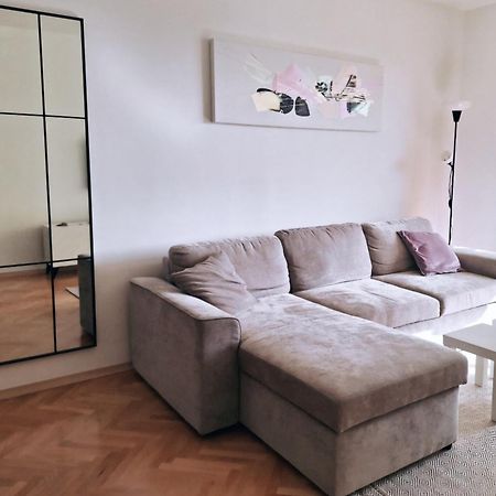 Apartman Bff Bar Luaran gambar